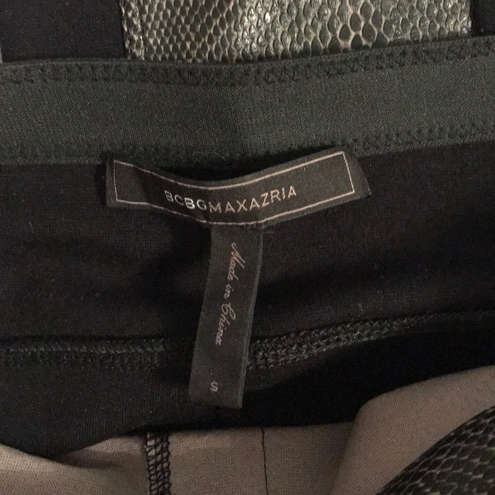 New BCBG Maxaria snakeskin pants - Picture 4 of 4